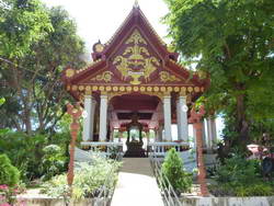 wat-khunaram-03